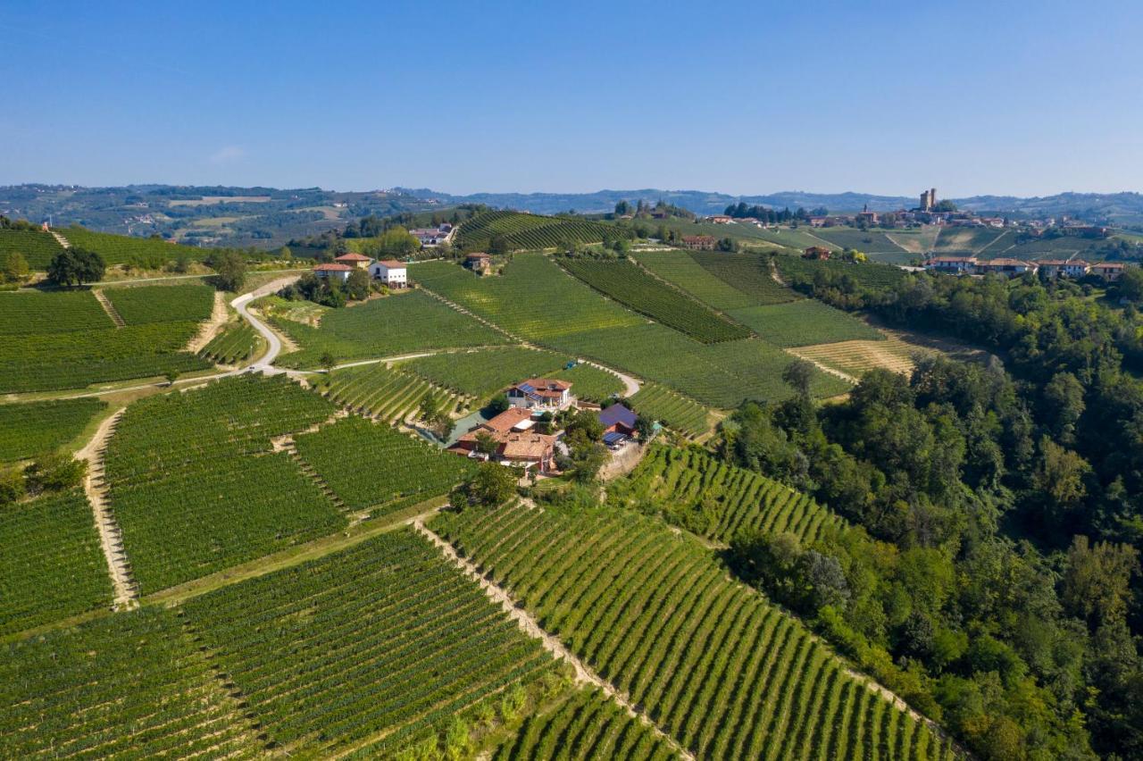 Cascina Meriame Сералунга д'Алба Екстериор снимка